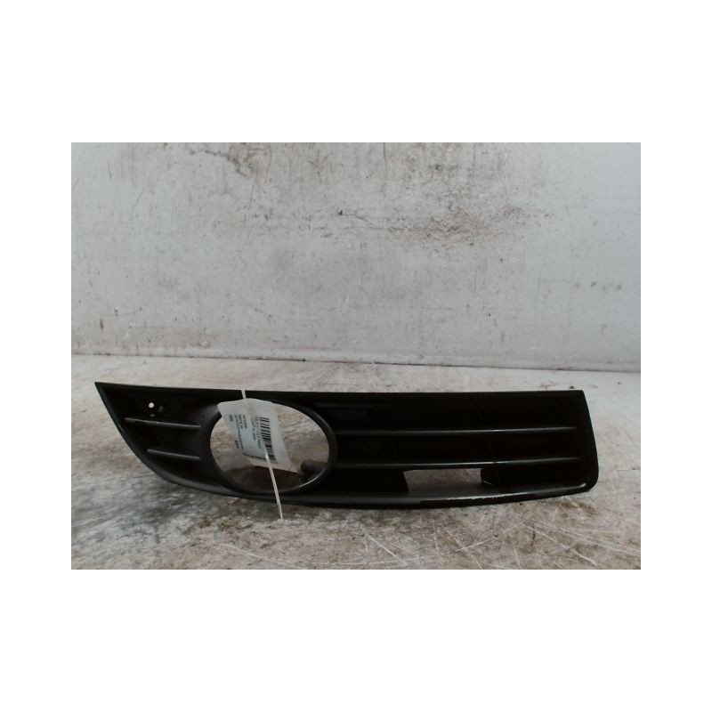 OBTURATEUR PHARE ADDITIONNEL PARE-CHOC AVG VOLKSWAGEN PASSAT 2005-