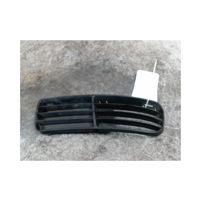 GRILLE VENTILATION PARE-CHOC AVG VOLKSWAGEN POLO 94-99