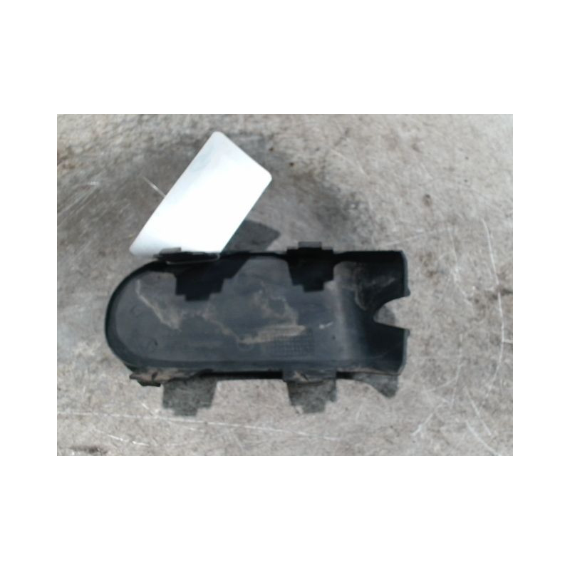 OBTURATEUR PHARE ADDITIONNEL PARE-CHOC AVG RENAULT SCENIC PH1 96-99