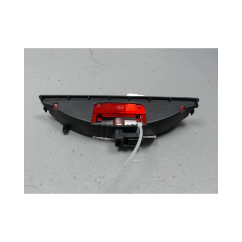 FEUX STOP SUPPLEMENTAIRE DACIA SANDERO