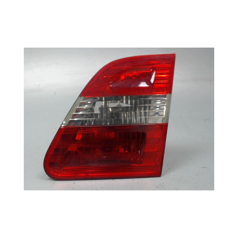 FEU ARRIERE INTERIEUR DROIT MERCEDES CLASSE B 05-08