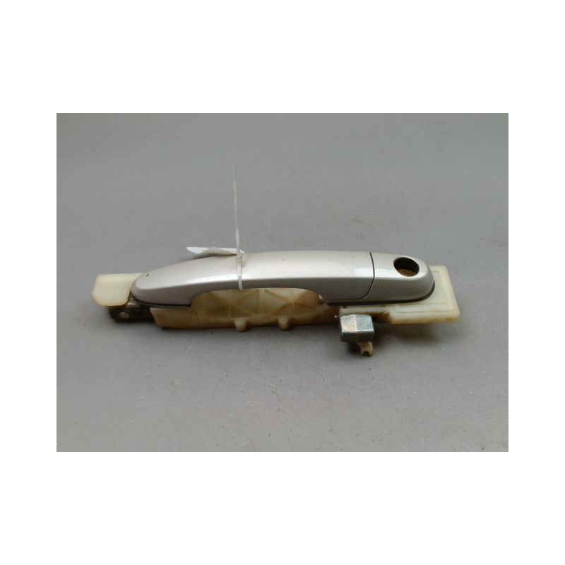 POIGNEE EXTERIEURE PORTE AVANT DROIT HYUNDAI TUCSON BREAK I 2004-2010