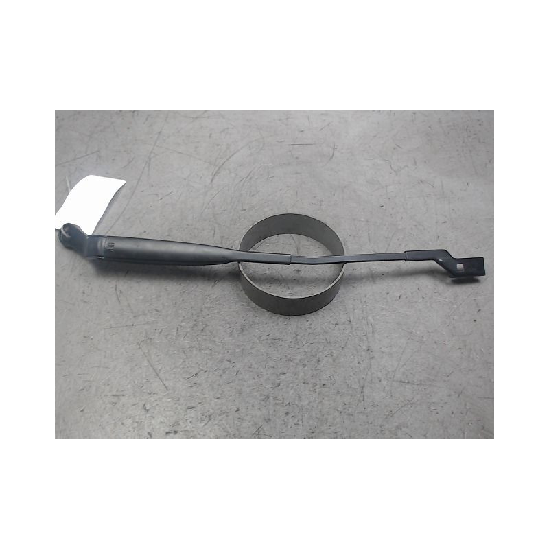 BRAS ESSUIE-GLACE AVANT GAUCHE FIAT 500 2007-