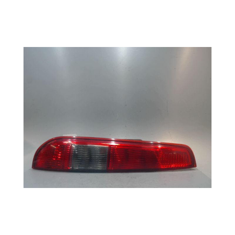 FEU ARRIERE GAUCHE  FORD FOCUS