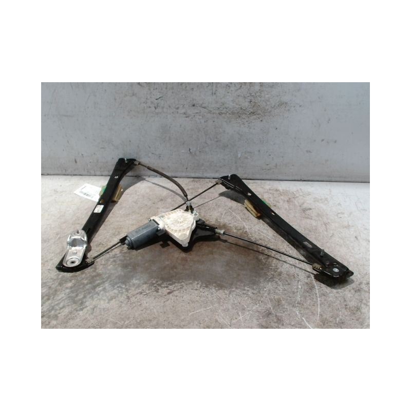 MECANISME+MOTEUR LEVE-GLACE AVANT GAUCHE VOLKSWAGEN PASSAT SW 2005-
