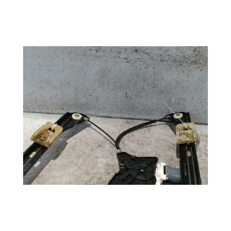MECANISME+MOTEUR LEVE-GLACE AVANT GAUCHE VOLKSWAGEN PASSAT SW 2005-