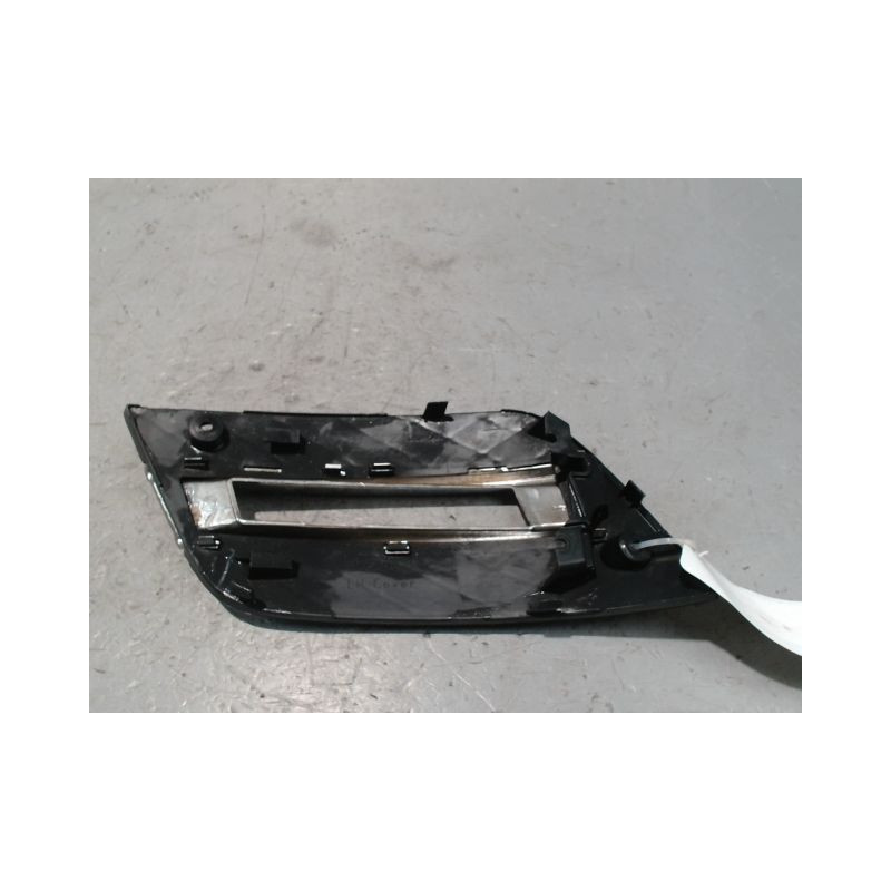 OBTURATEUR PHARE ADDITIONNEL PARE-CHOC AVG MERCEDES CLASSE ML