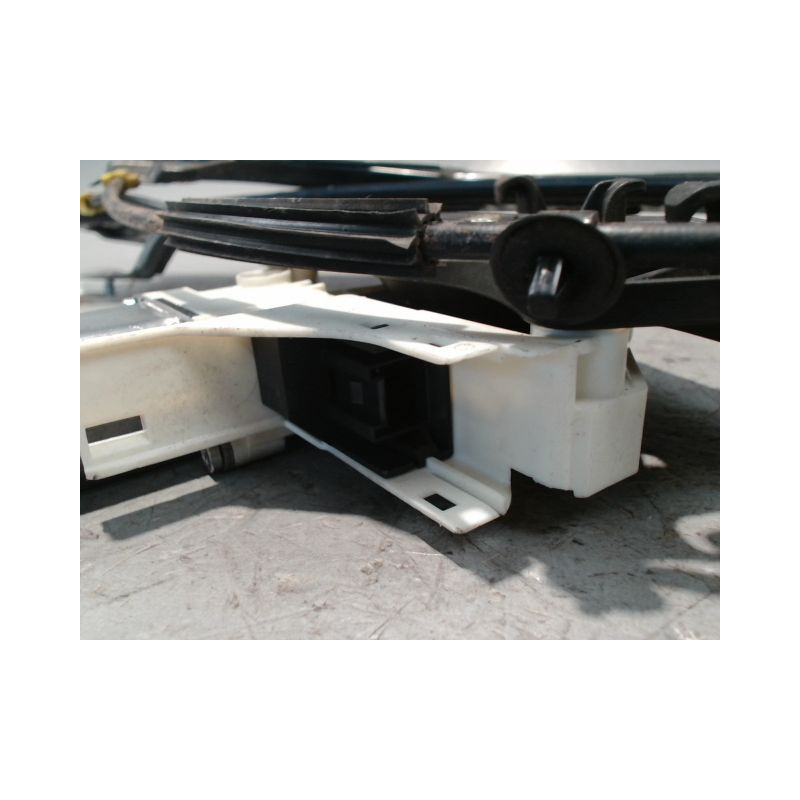 MECANISME+MOTEUR LEVE-GLACE AVANT GAUCHE VOLKSWAGEN SHARAN 2004-