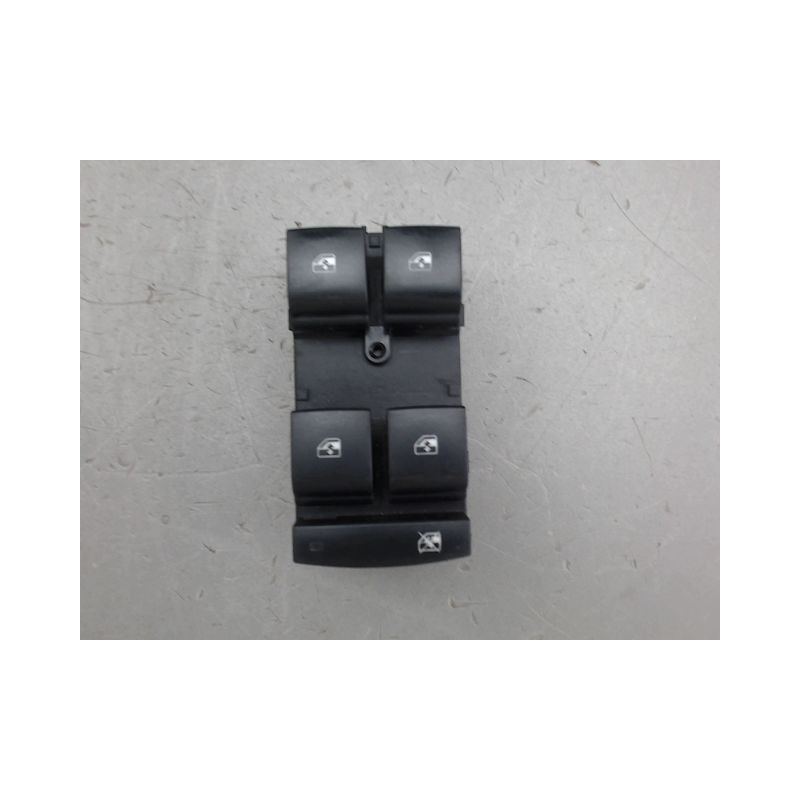 COMMANDE LEVE-GLACE PORTE AVG OPEL MOKKA