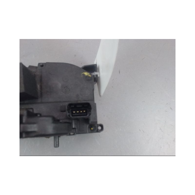 SYSTEME CONDAMNATION ARRIERE GAUCHE RENAULT MODUS Phase 1 2004-2007