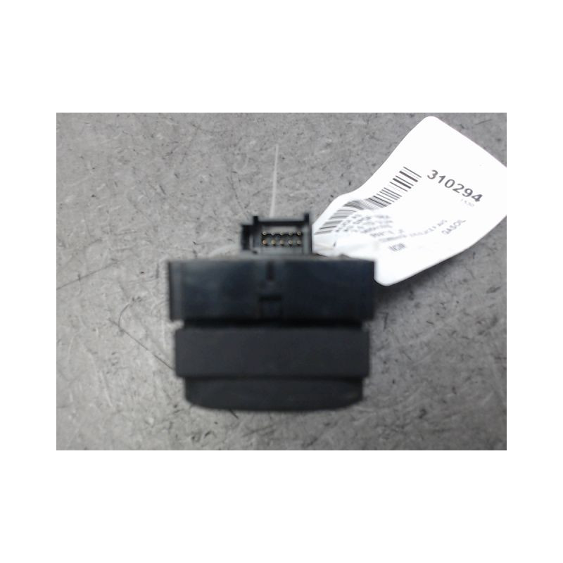 COMMANDE LEVE-GLACE PORTE AVG AUDI A3 SPORTBACK