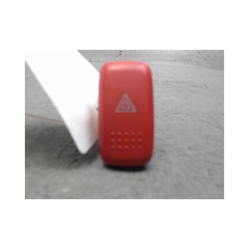 BOUTON DE WARNING HONDA HR-V JOY MACHINE -2001