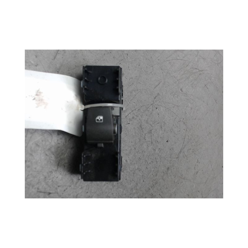 COMMANDE LEVE-GLACE PORTE ARG HYUNDAI I30