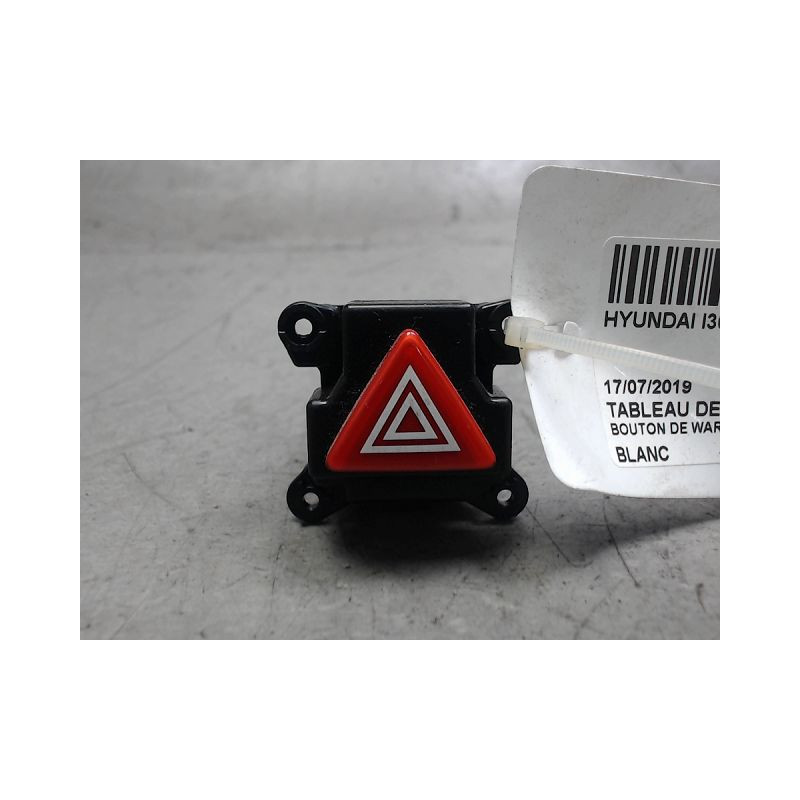 BOUTON DE WARNING HYUNDAI I30