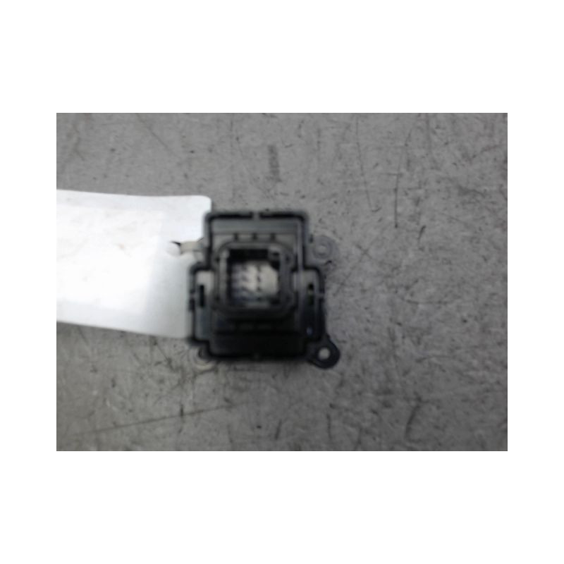 BOUTON DE WARNING HYUNDAI I30