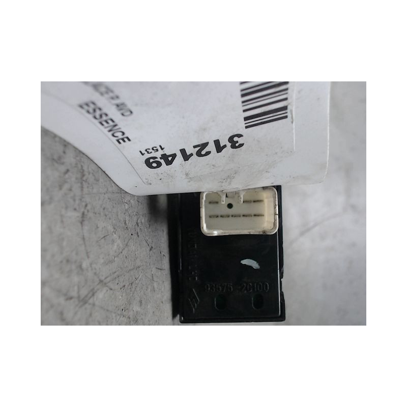 COMMANDE LEVE-GLACE PORTE AVD HYUNDAI COUPE II -02
