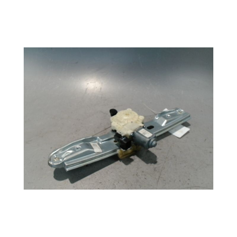 MECANISME+MOTEUR LEVE-GLACE ARRIERE DROIT FORD FOCUS 2008-