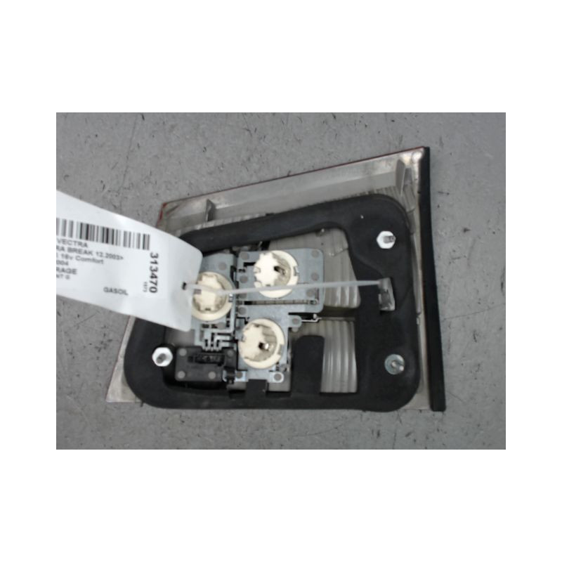FEU ARRIERE INTERIEUR GAUCHE OPEL VECTRA BREAK 2003-