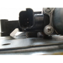 MECANISME+MOTEUR LEVE-GLACE AVANT DROIT DACIA DUSTER 2010-
