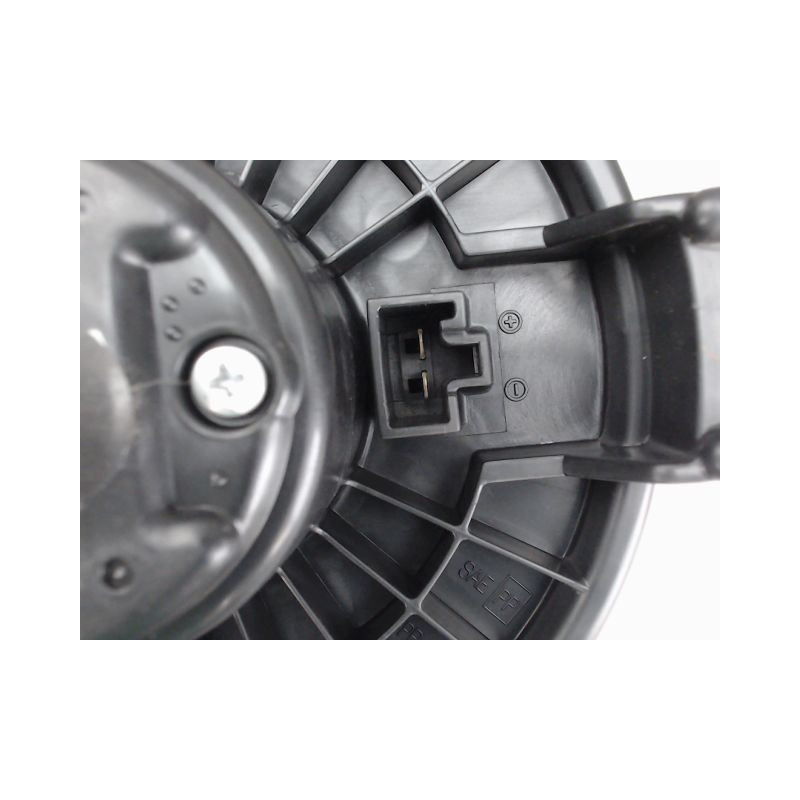 MOTEUR VENTILATEUR CHAUFFAGE TOYOTA YARIS