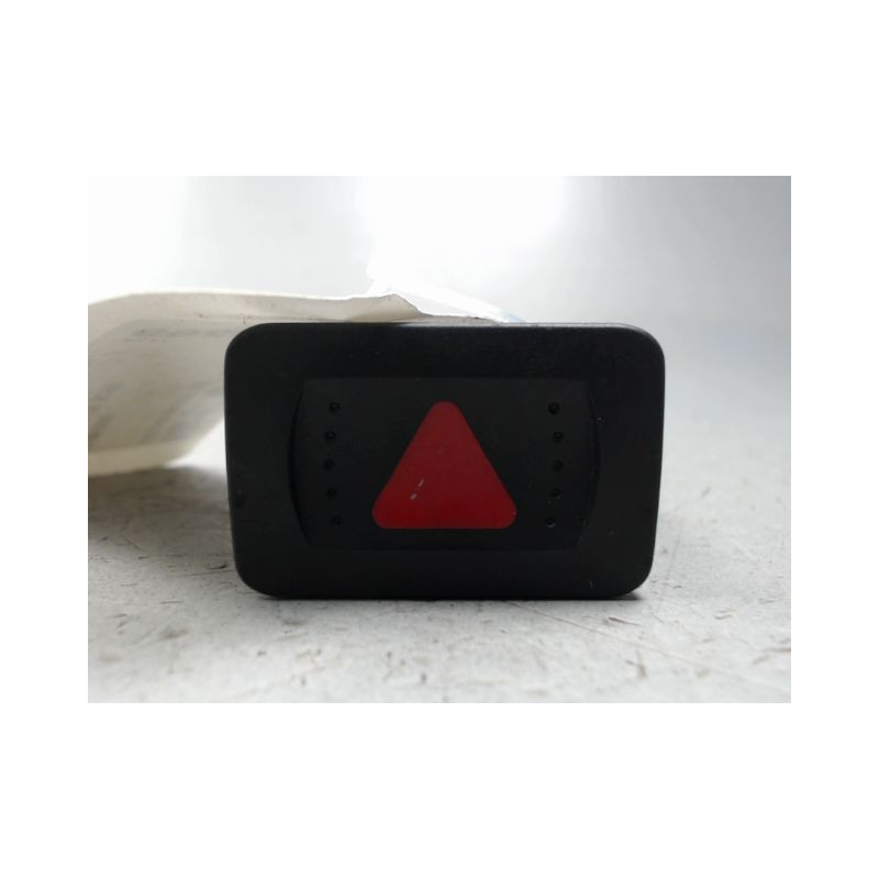 BOUTON DE WARNING VOLKSWAGEN GOLF