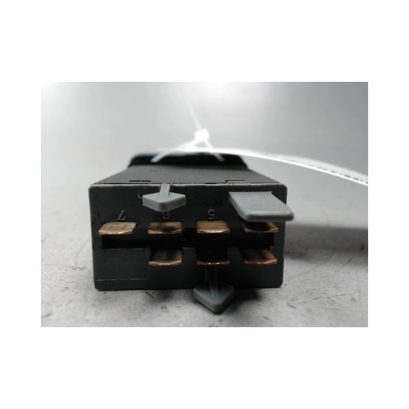 BOUTON DE WARNING VOLKSWAGEN GOLF