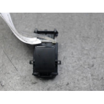 COMMANDE LEVE-GLACE PORTE AVD TOYOTA YARIS CRO