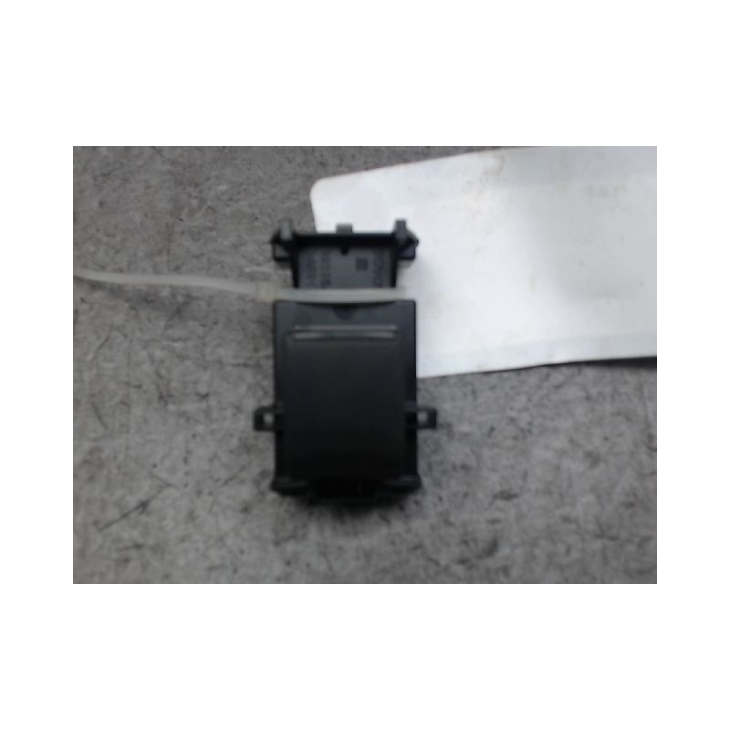 COMMANDE LEVE-GLACE PORTE ARG TOYOTA YARIS CRO