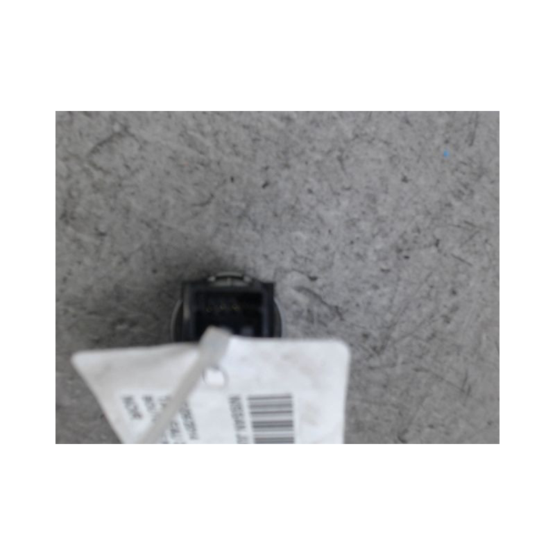 BOUTON DE WARNING NISSAN JUKE