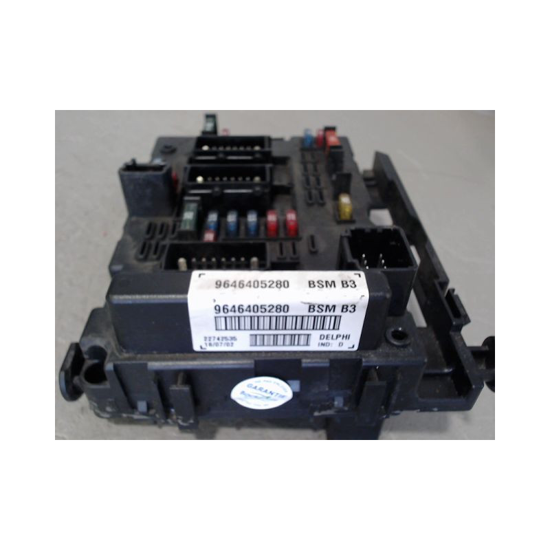 BOITE A FUSIBLES PEUGEOT 406 99-04