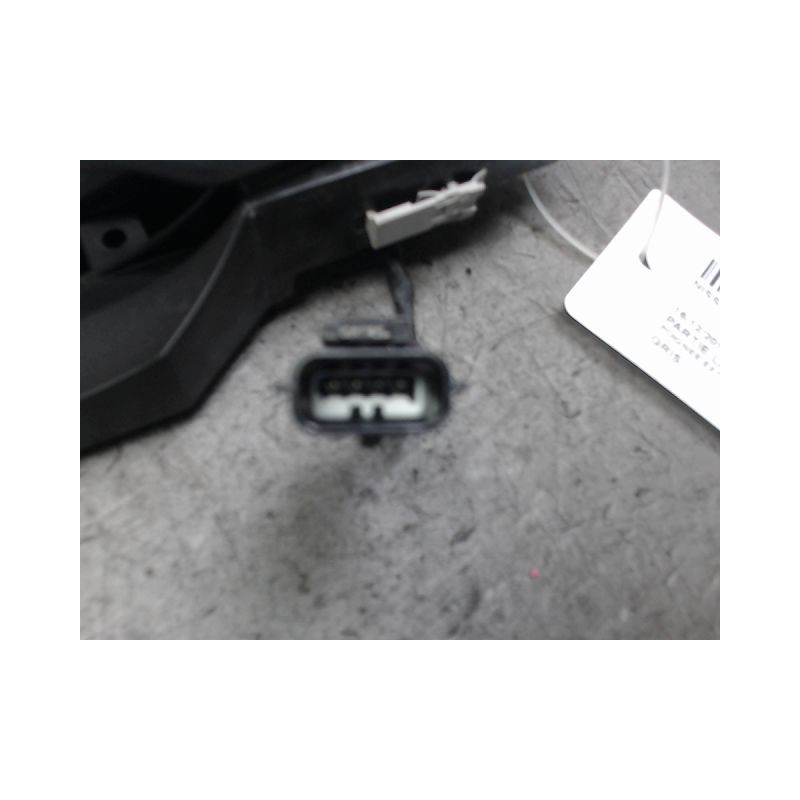 POIGNEE EXTERIEURE PORTE AVANT DROIT NISSAN QASHQAI
