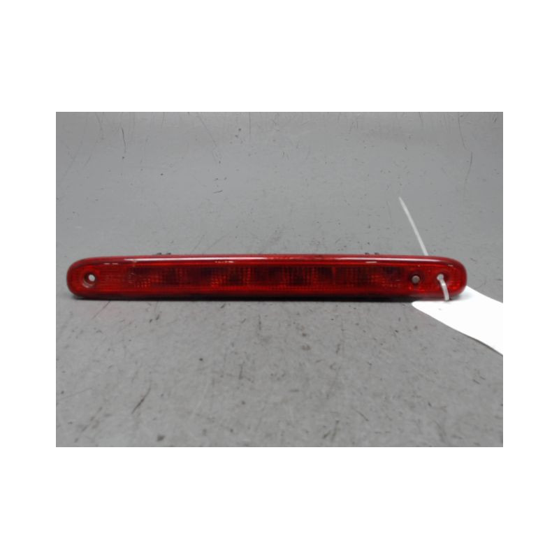 FEUX STOP SUPPLEMENTAIRE TOYOTA AYGO 3P