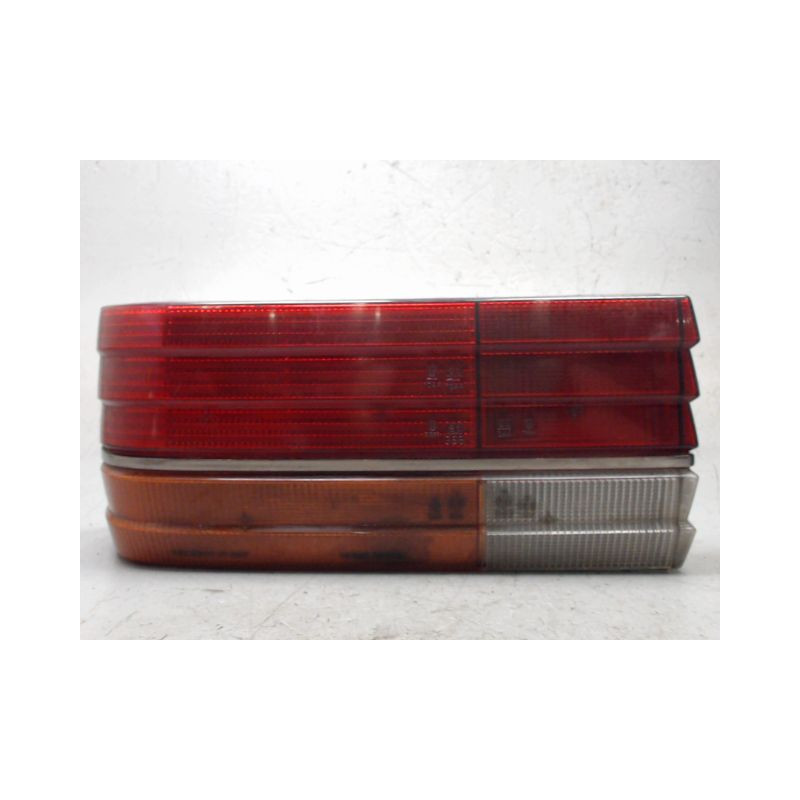 FEU ARRIERE GAUCHE  RENAULT 25 88 -92