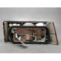 FEU ARRIERE GAUCHE  RENAULT 25 88 -92