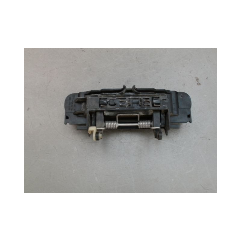 POIGNEE EXTERIEURE PORTE AVANT DROIT AUDI A4