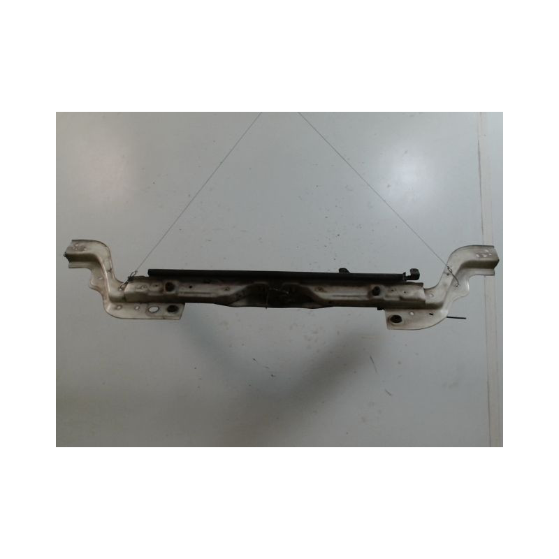 TRAVERSE SUPERIEURE ARMATURE AVANT FIAT FIORINO