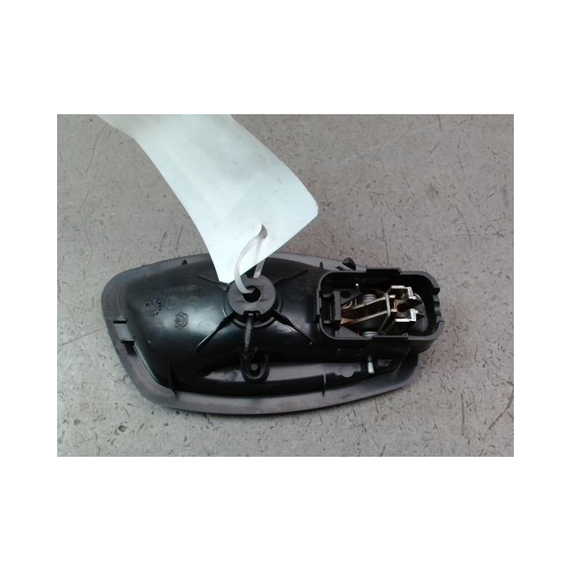 POIGNEE INTERIEURE PORTE AVANT GAUCHE RENAULT CLIO IV Phase 1 2012-...