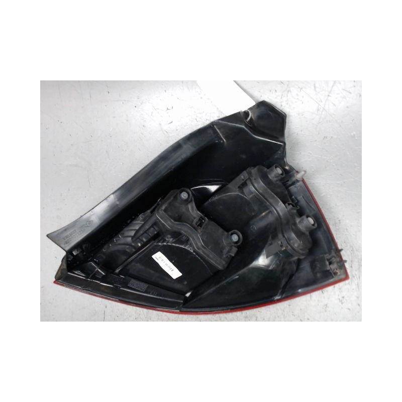 FEU ARRIERE GAUCHE  RENAULT MEGANE II PH2 2006-