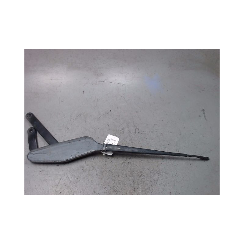 BRAS ESSUIE-GLACE AVANT DROIT NISSAN ALMERA TINO