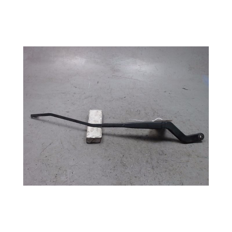BRAS ESSUIE-GLACE AVANT DROIT PEUGEOT 106 96-2003