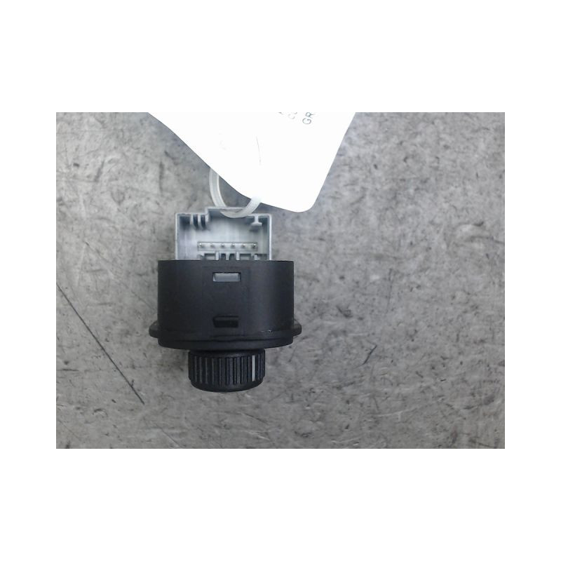 COMMANDE RETROVISSEUR EXTERIEUR ELECTRIQUE VOLKSWAGEN PASSAT 2005-