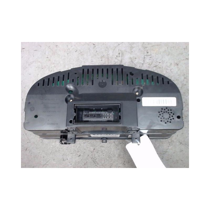 BLOC COMPTEURS VOLKSWAGEN CADDY COMBI 2004-