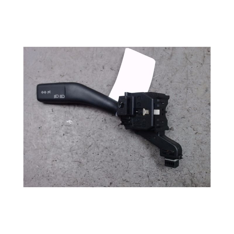 COMMANDE CLIGNOTANT VOLKSWAGEN CADDY COMBI 2004-
