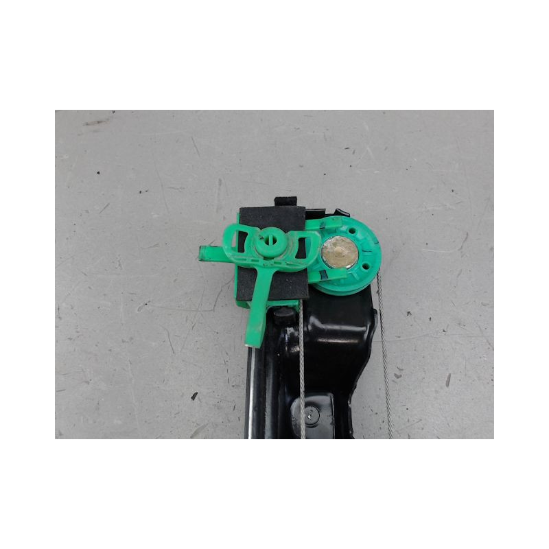 MECANISME LEVE-GLACE AVANT DROIT FIAT PUNTO