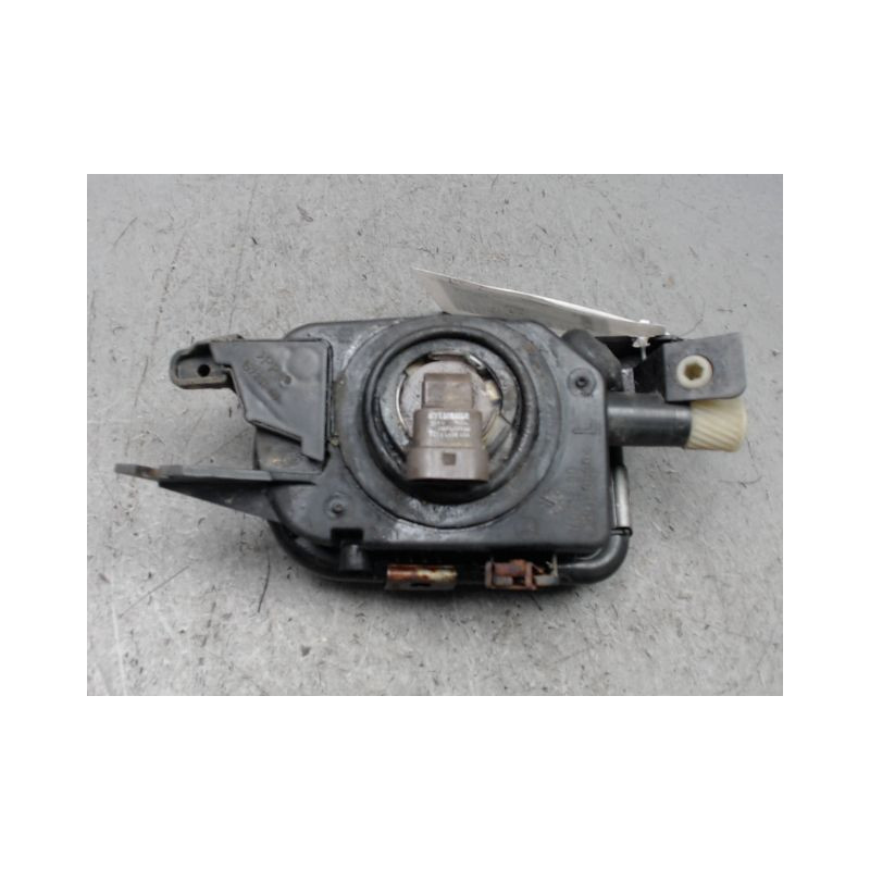 PHARE ANTIBROUILLARD AVANT GAUCHE MERCEDES CLASSE C 2004-