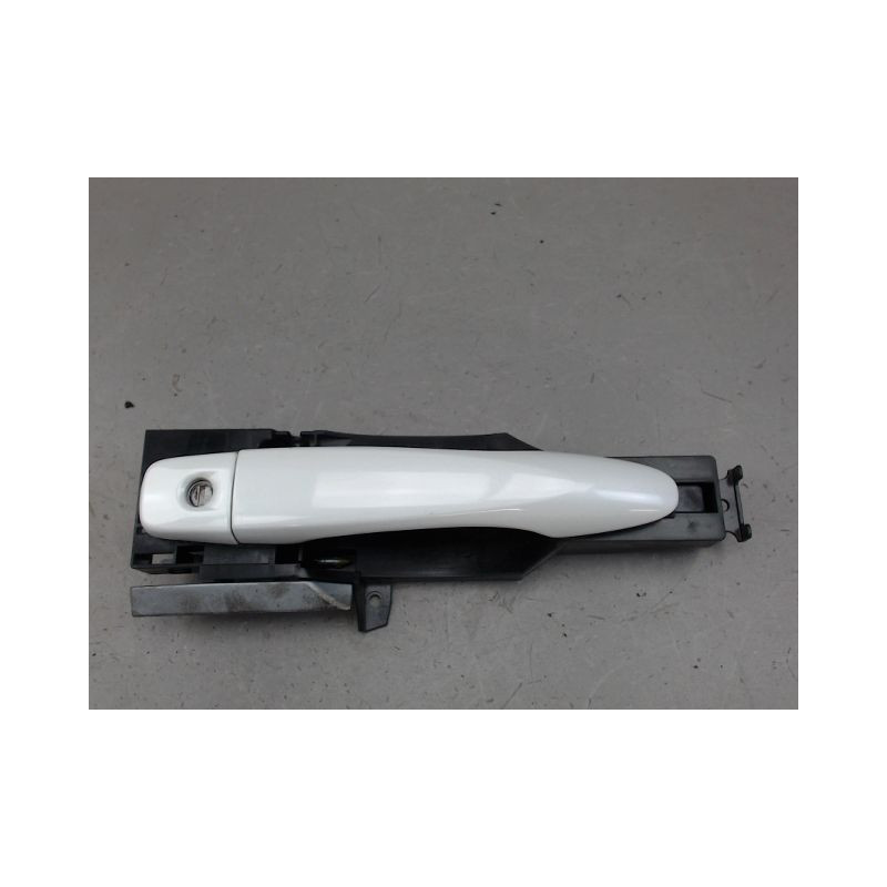 POIGNEE EXTERIEURE PORTE AVANT GAUCHE NISSAN MICRA