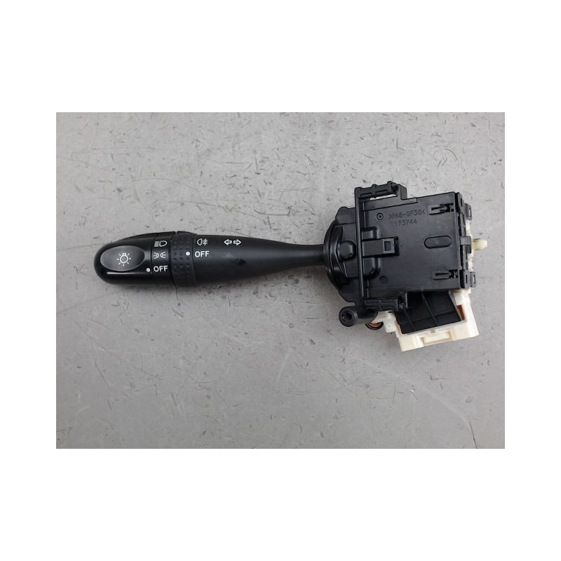 COMMANDE CLIGNOTANT SUZUKI SPLASH
