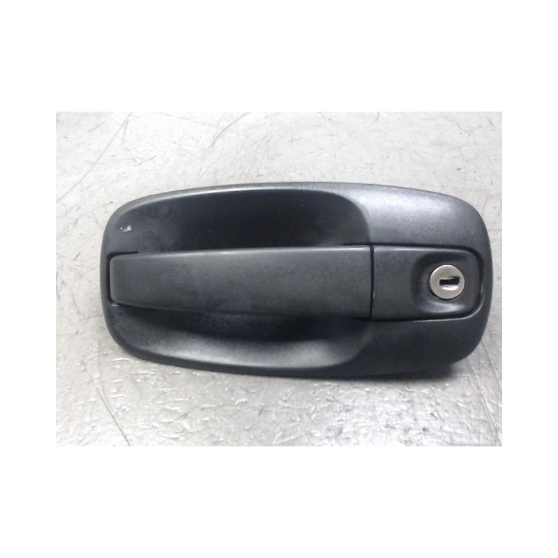 POIGNEE EXTERIEURE PORTE AVANT GAUCHE RENAULT TRAFIC CN L1H1 1000KG 2001-