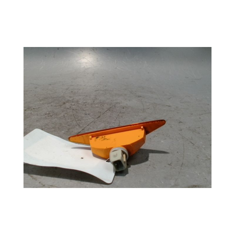 REPETITEUR AILE DROIT FORD FOCUS 04-07