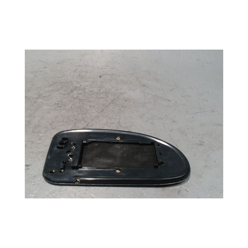 GLACE RETROVISEUR EXT G FORD FOCUS 04-07